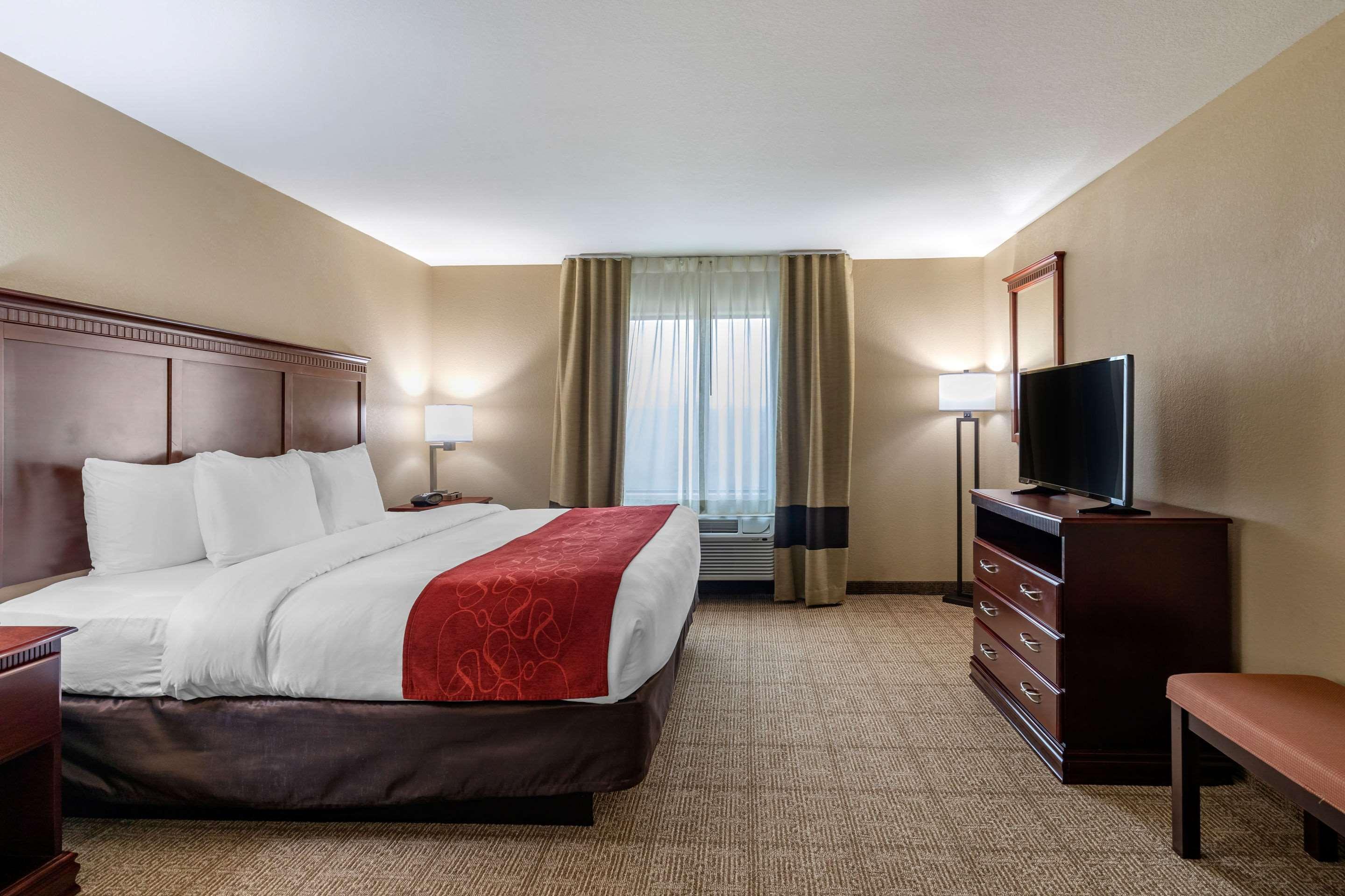 אניס Comfort Suites מראה חיצוני תמונה