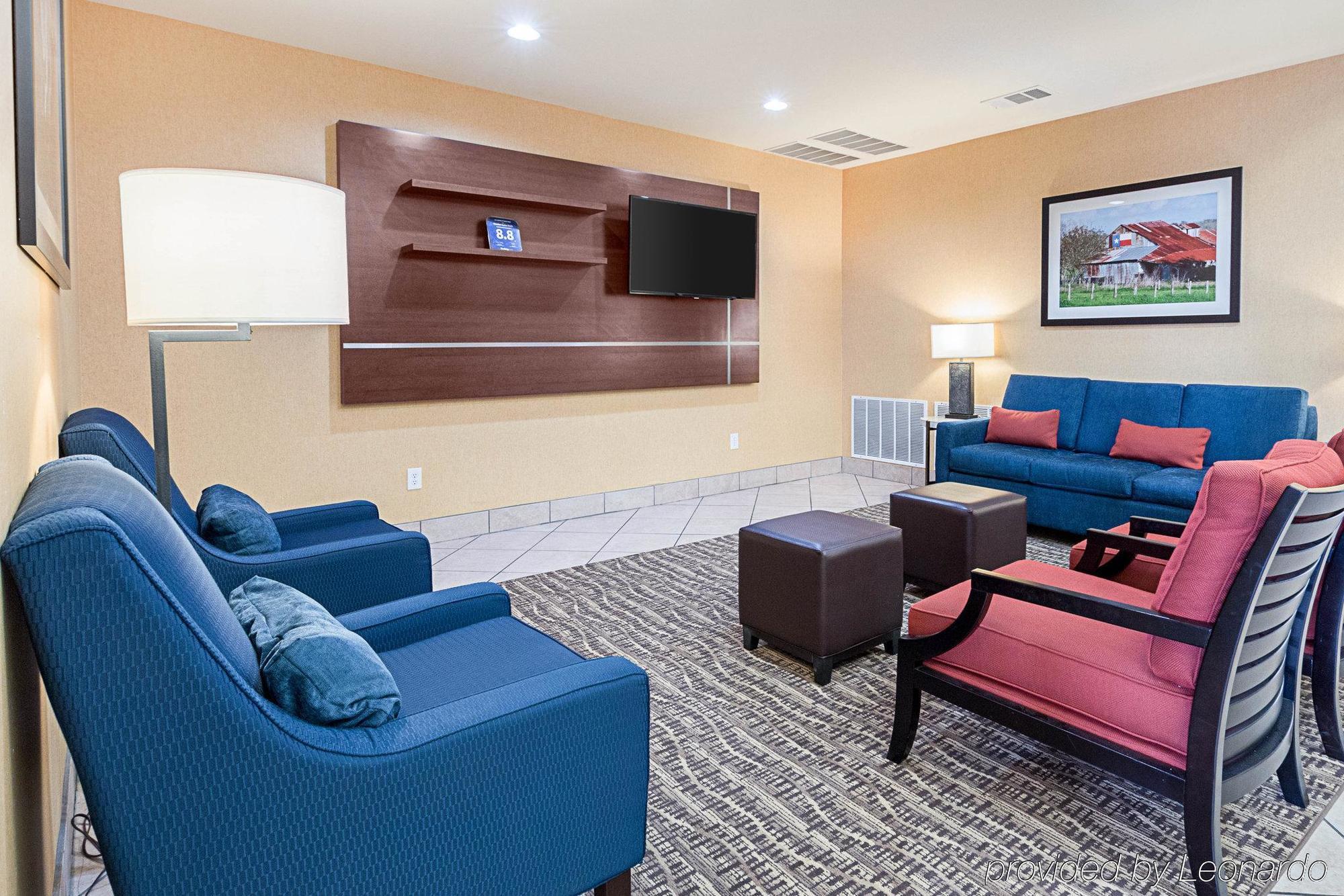 אניס Comfort Suites מראה חיצוני תמונה