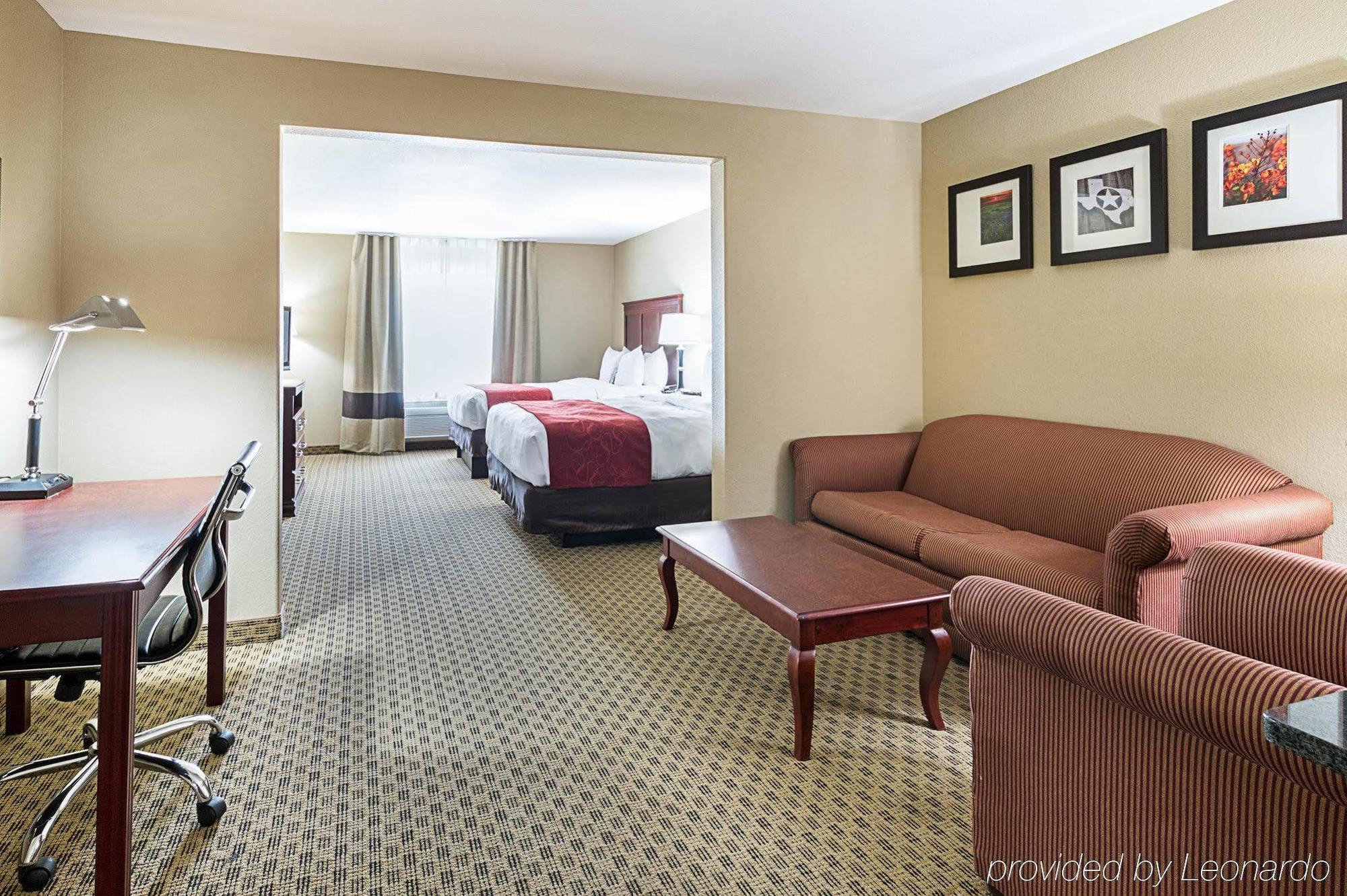 אניס Comfort Suites מראה חיצוני תמונה