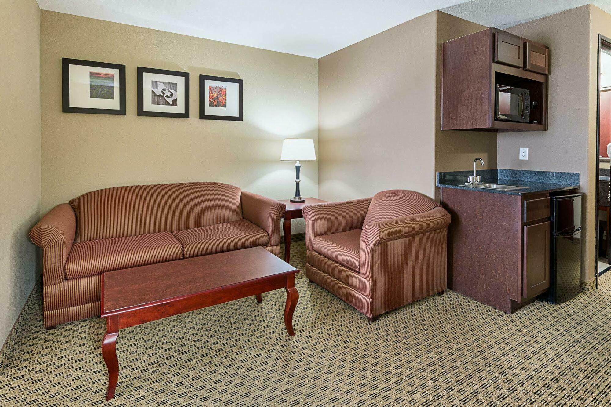 אניס Comfort Suites מראה חיצוני תמונה