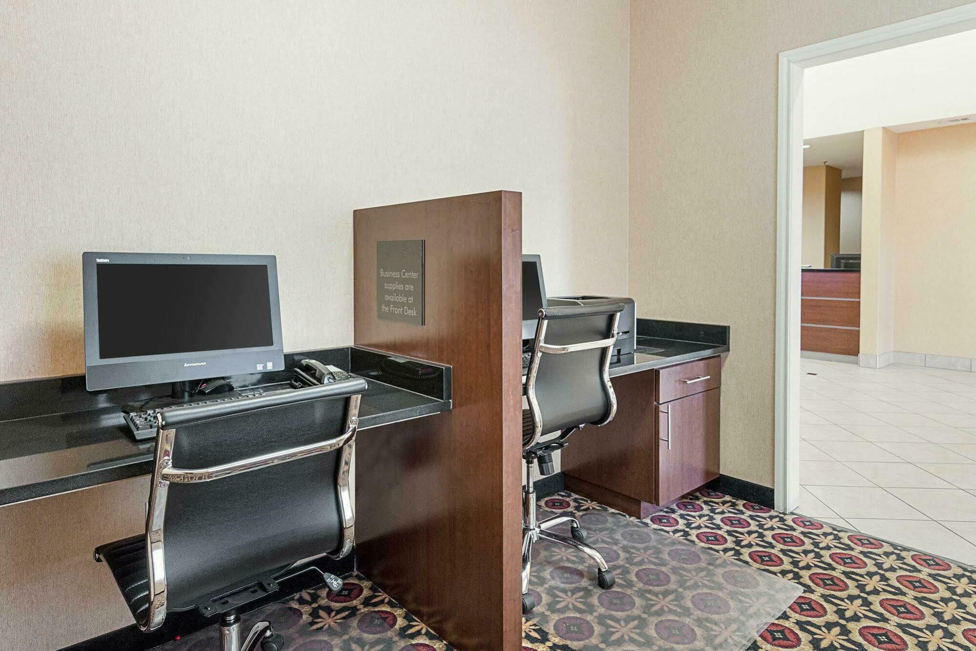 אניס Comfort Suites מראה חיצוני תמונה